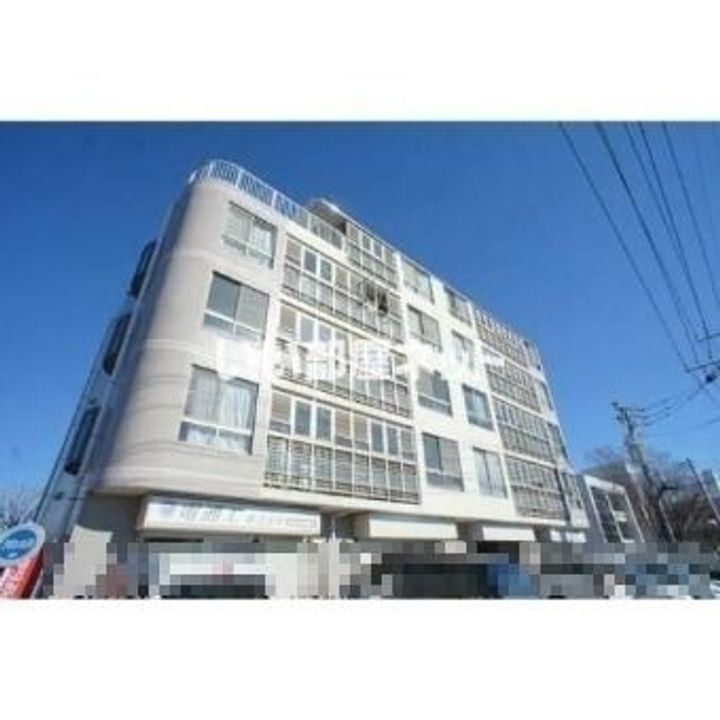 シャロン本厚木の外観