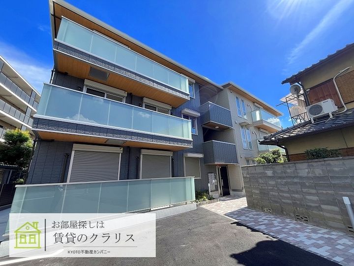 リベルテ四条梅津の外観