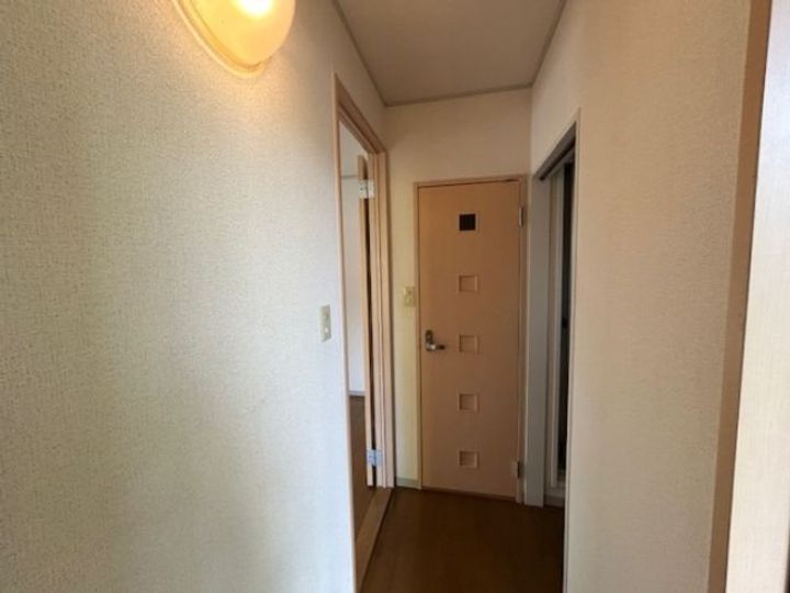 セジュール鬼橋 B棟の玄関