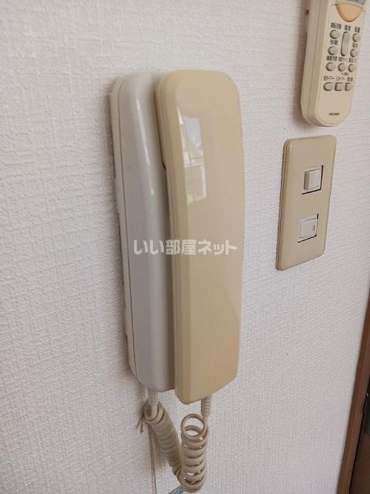 メゾンマキシムの内装