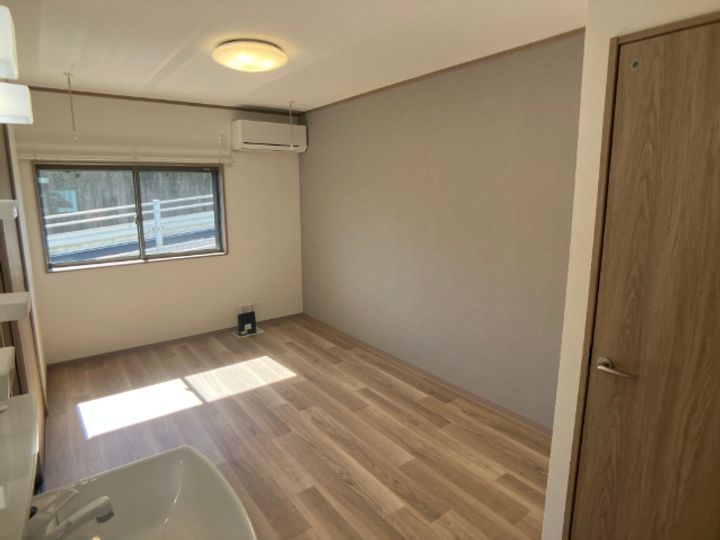 モナリエ新長松 Bの内装