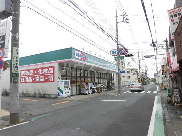 西牧ビルの周辺