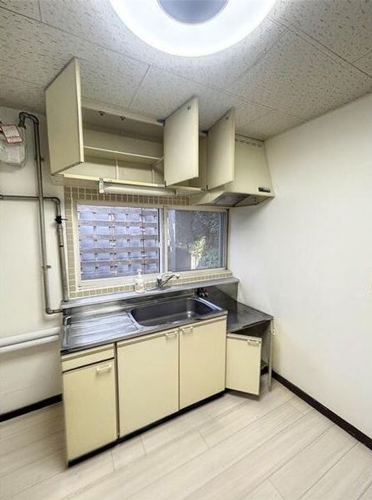 北海道札幌市中央区南十五条西13(一戸建)の賃貸物件のキッチン