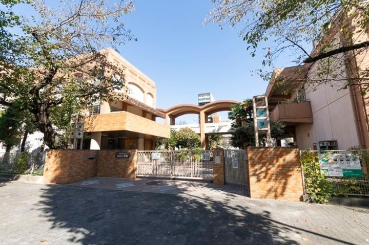 プレサンス丸の内フォートの周辺