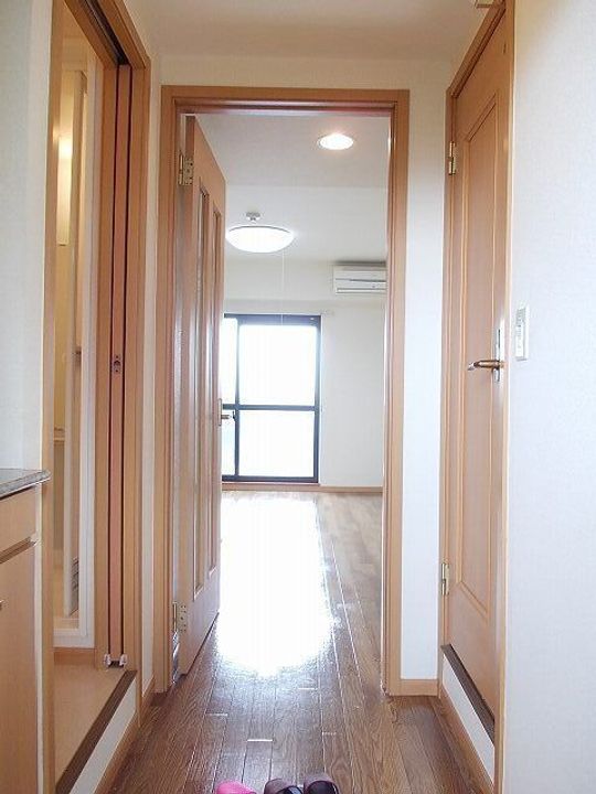 千葉県流山市鰭ケ崎(マンション)の賃貸物件の玄関