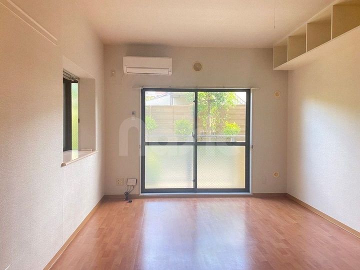 カレッジスクエア多摩の居間