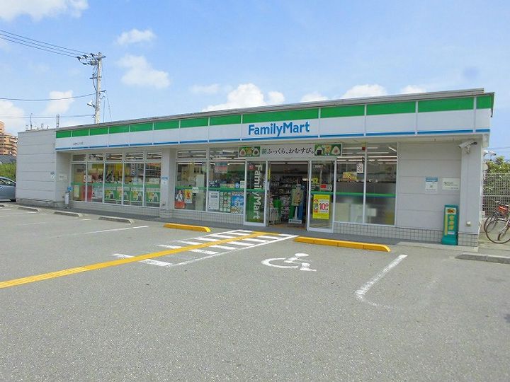 ソワール比島の周辺