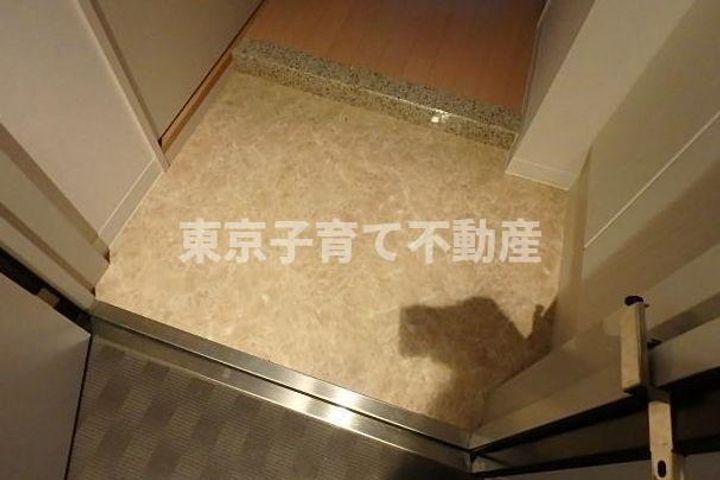 CrestHill文京千石の玄関