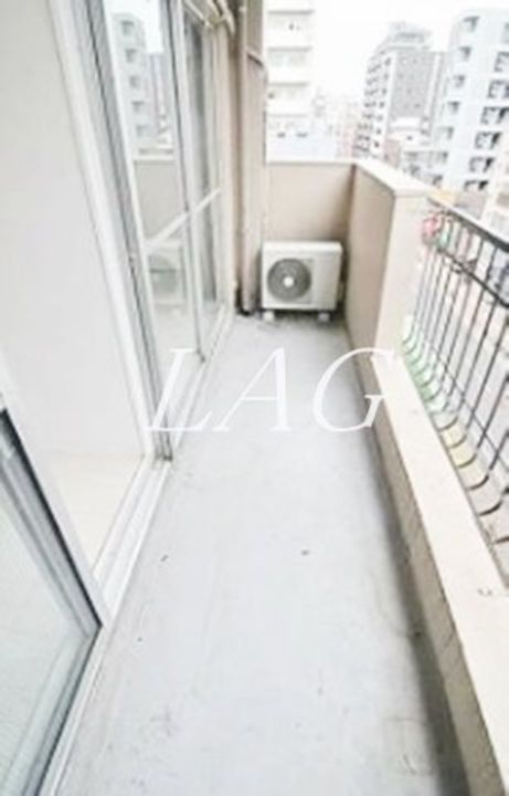 鶯谷マンションの内装