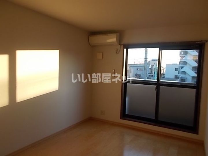 大阪府堺市堺区柏木町4(アパート)の賃貸物件の居間