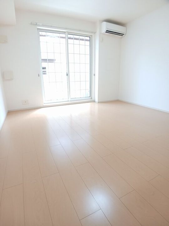 フォルシュ渡町台の居間