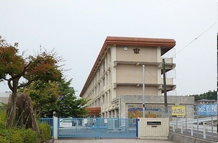 広島県広島市佐伯区三宅3(アパート)の賃貸物件の周辺