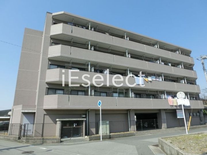 クレスト南町の外観