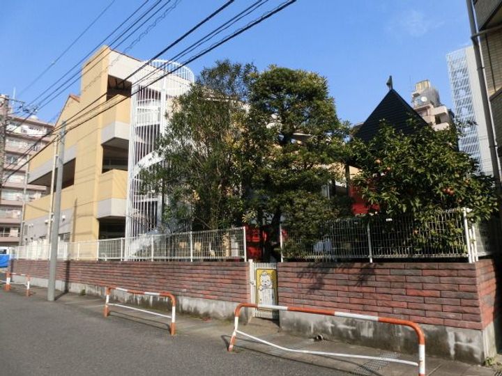 クレスト南町の周辺