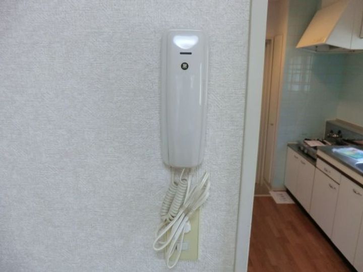 クレスコート国立の内装