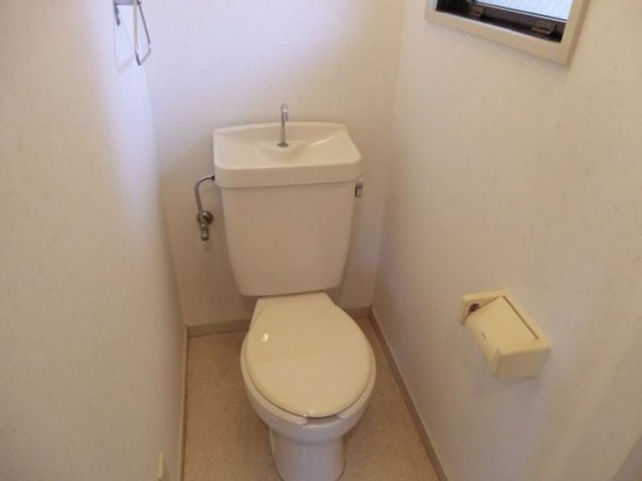 クレスコート国立の内装