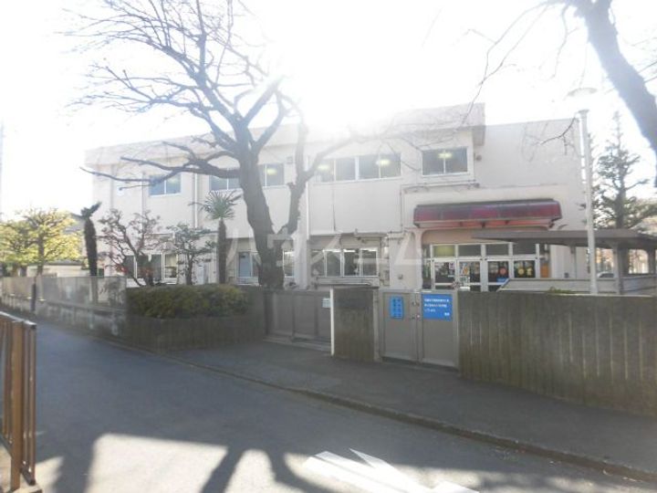 クレスコート国立の周辺