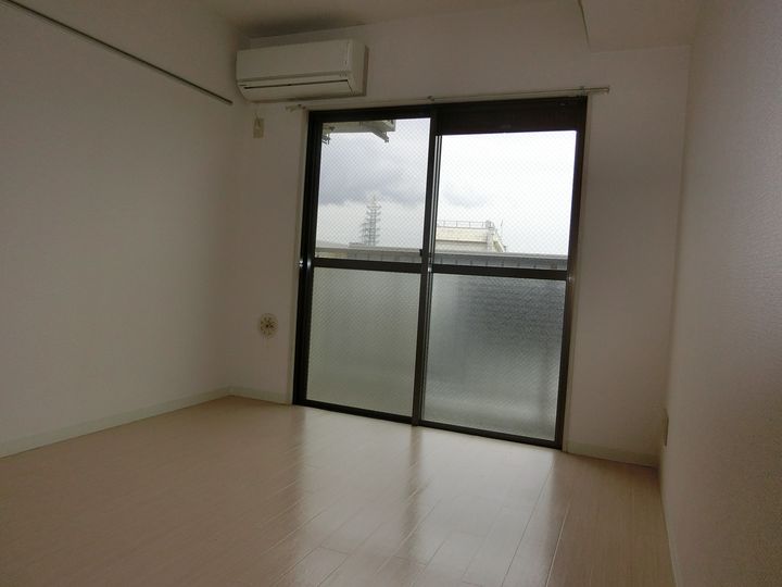 広島県広島市西区草津東3(マンション)の賃貸物件の居間