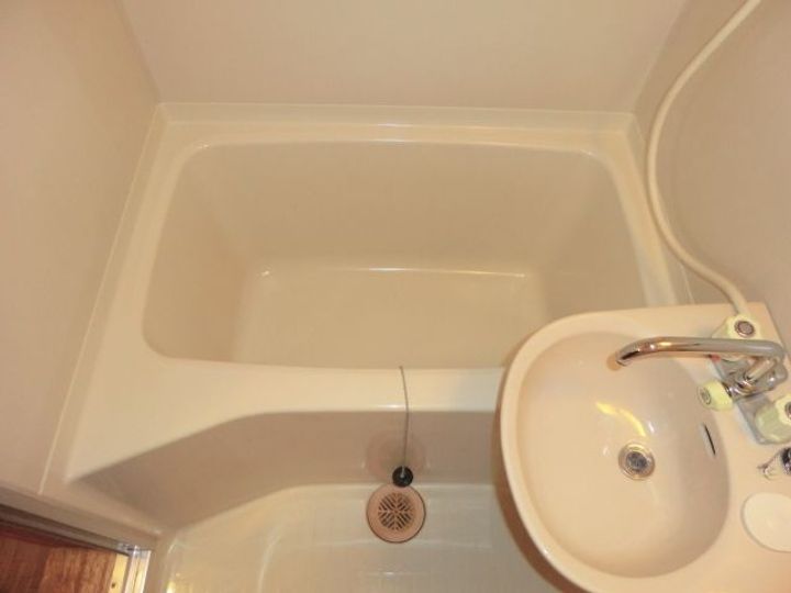 メゾン・ドゥ・ラ・ジュネスの風呂