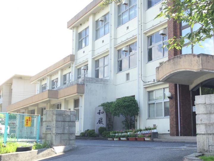 アヴェニーダパレスBの周辺