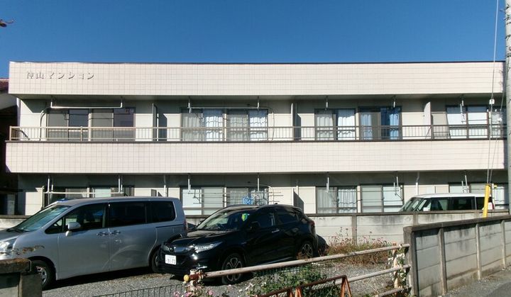 神山マンションの外観