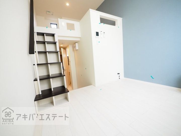 オーシャンパレス・タケの居間