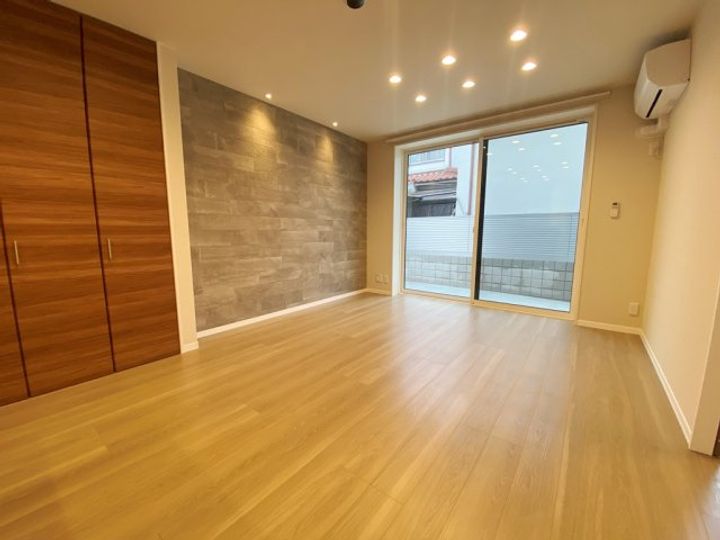 大阪府吹田市垂水町1(マンション)の賃貸物件の居間
