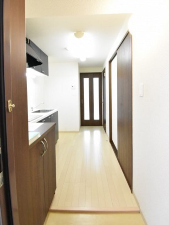 柳町Aマンションの玄関