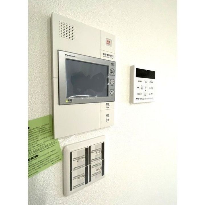 LIBTH原水の内装