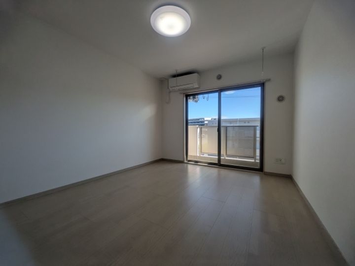 エクセラン阿見の居間