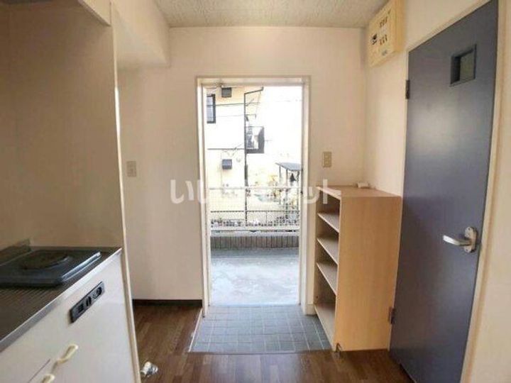 メゾンソレイユの玄関