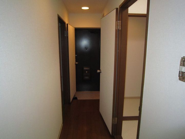 グランディア ミ・アモーレ鈴蘭台の玄関