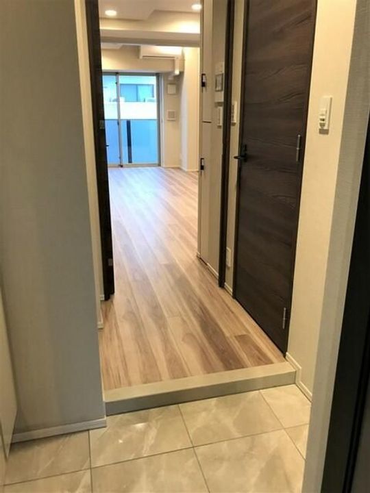 東京都文京区湯島3(マンション)の賃貸物件の玄関