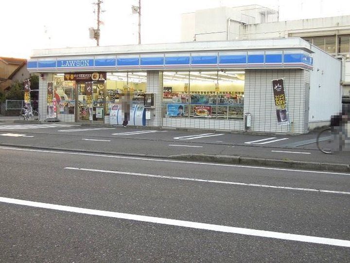 リヴェールの周辺