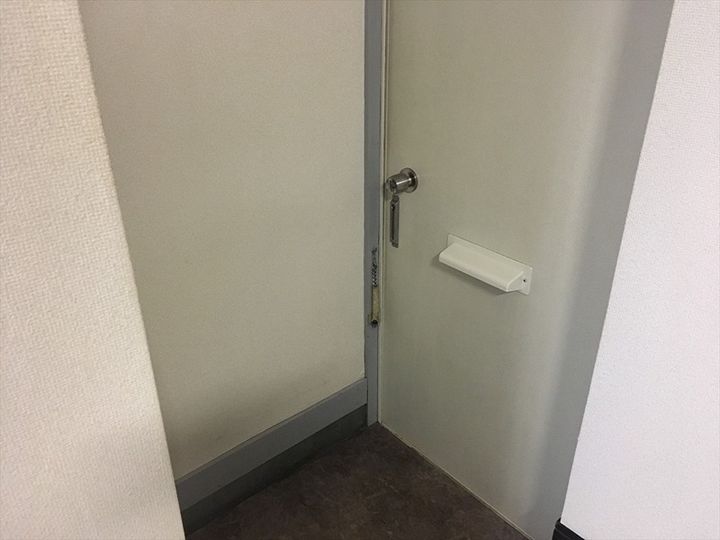 リバティーハウスAの玄関