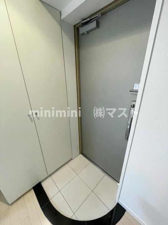 Will Do堺筋本町の玄関
