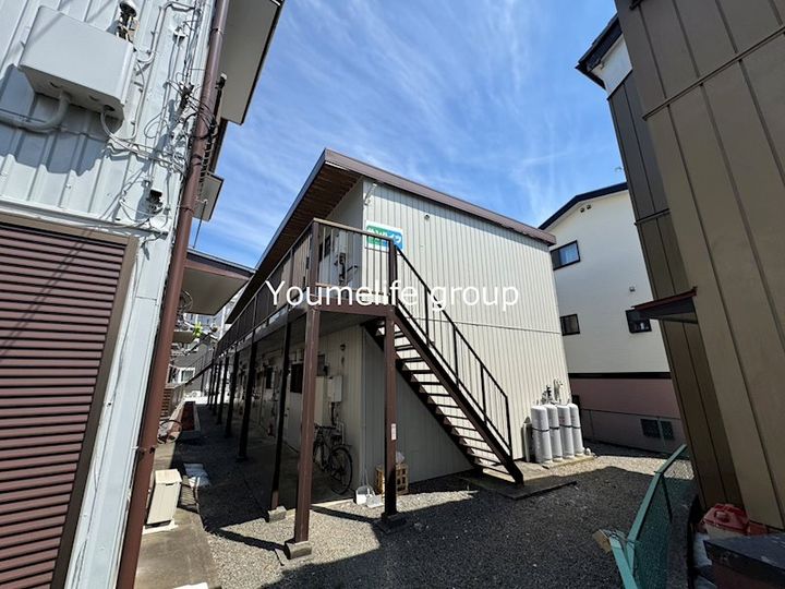 神奈川県伊勢原市石田(アパート)の賃貸物件の地図