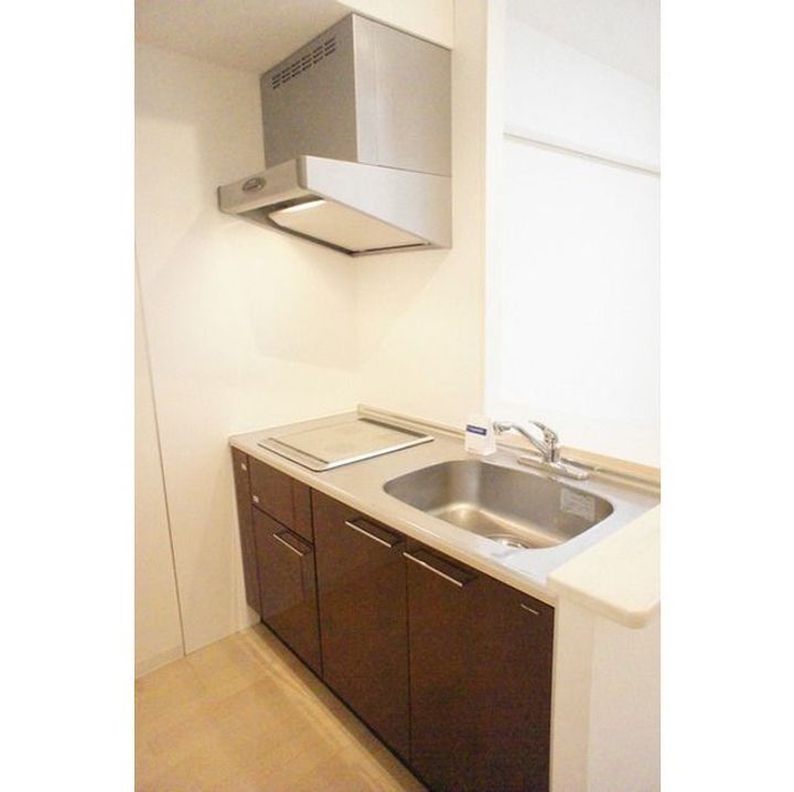 東京都港区南青山2(マンション)の賃貸物件のキッチン