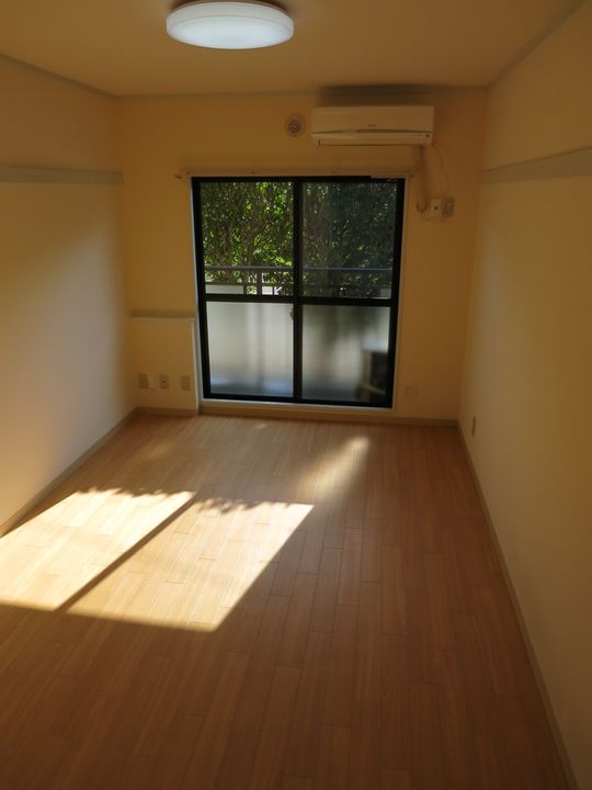 フレール南林間の居間
