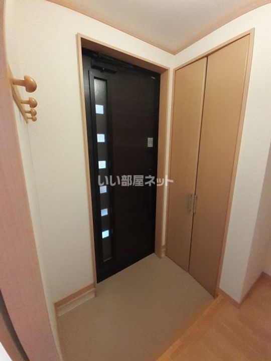 新潟県長岡市巻島1(アパート)の賃貸物件の玄関