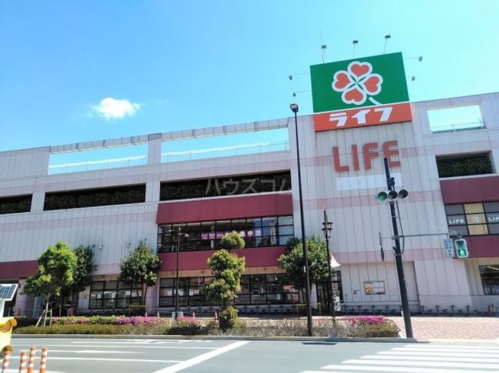 エル・グランピアの周辺