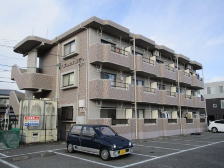 クレシェンテの外観