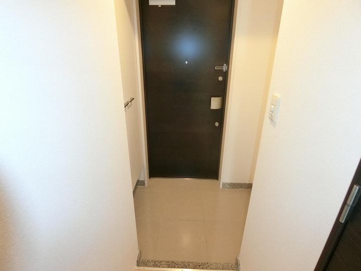 大阪府大阪市淀川区十三本町1(マンション)の賃貸物件の玄関