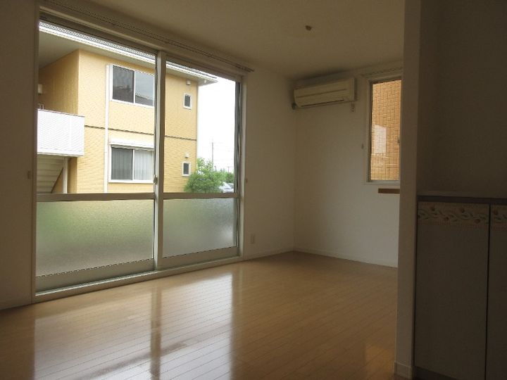 岡山県倉敷市連島1(アパート)の賃貸物件の居間