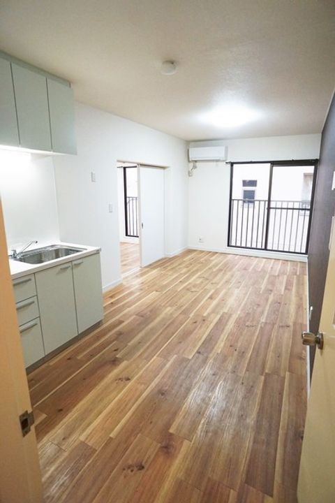 プチシャトー柏の居間