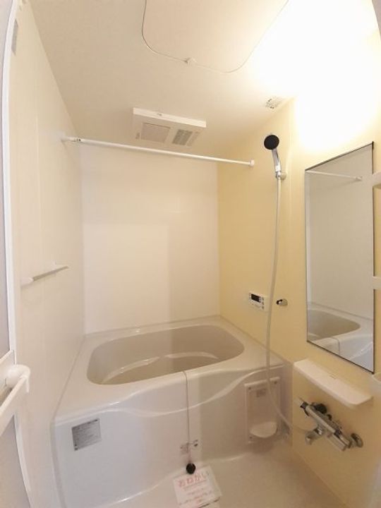 新潟県加茂市千刈3(アパート)の賃貸物件の風呂