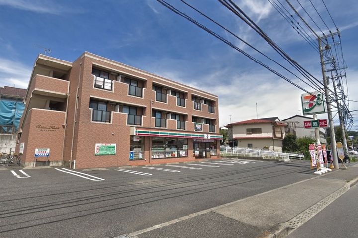 クレッセントハウスの周辺