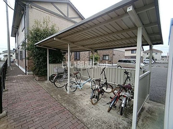 ウェルセレクション East館の地図