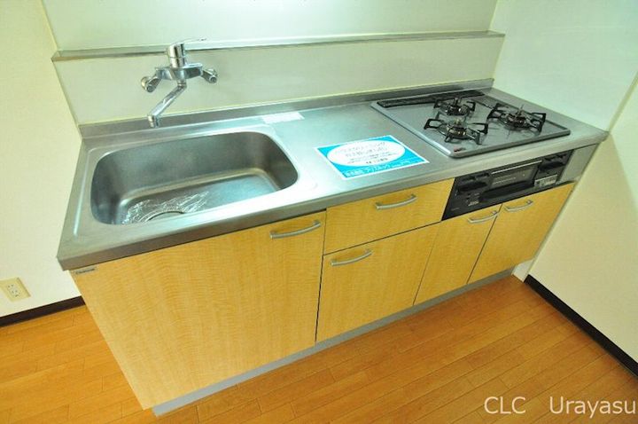 千葉県浦安市海楽1(マンション)の賃貸物件のキッチン