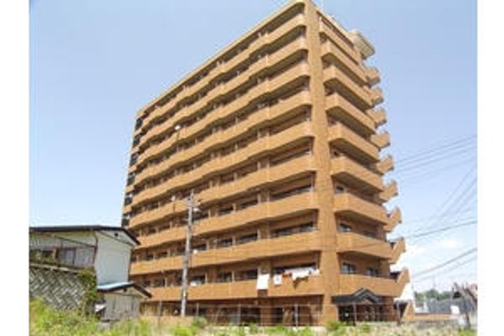 朝日プラザエザース中央の外観